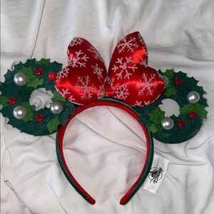 Wreath Minnie Mouse Ears Headband with Puffy Red Bow
